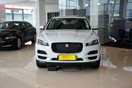 2016款捷豹F-PACE 2.0T都市尊享版
