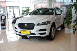 2016款捷豹F-PACE 2.0T都市尊享版