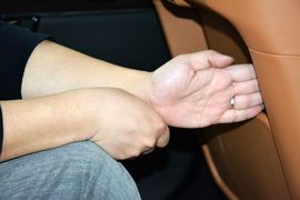 后排腿部空间