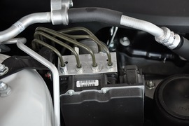 2010款铃木凯泽西2.4L CVT两驱豪华版