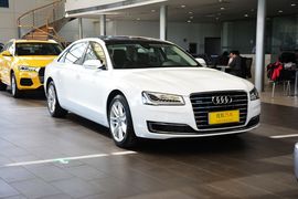 2016款奥迪A8L 45TFSI quattro舒适型