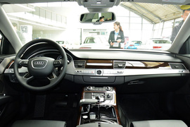 2016款奥迪A8L 45TFSI quattro舒适型
