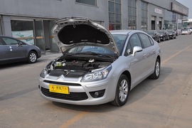 2010款雪铁龙世嘉三厢1.6L 手动尚乐版