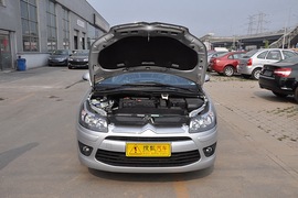 2010款雪铁龙世嘉三厢1.6L 手动尚乐版
