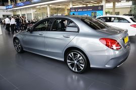 2015款奔驰C200运动版 4MATIC