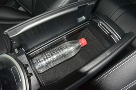 2015款奔驰C200运动版 4MATIC
