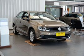 2015款大众速腾230TSI手动豪华型
