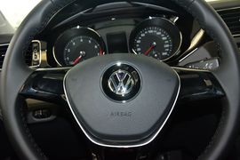 2015款大众速腾230TSI手动豪华型