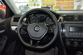 2015款大众速腾230TSI手动豪华型