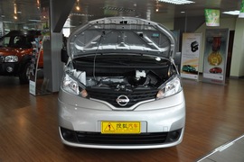 2010款日产NV200 1.6L舒适型