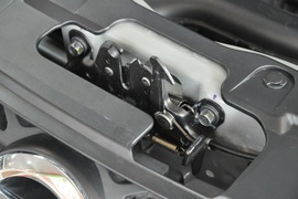 2010款日产NV200 1.6L舒适型