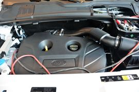 2016款揽胜极光2.0T HSE DYNAMIC致动版