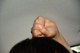 后排头部空间