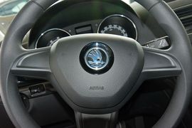 2016款斯柯达Yeti 1.4TSI DSG前行版