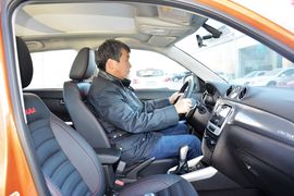 2016款铃木维特拉1.4T自动四驱旗舰型