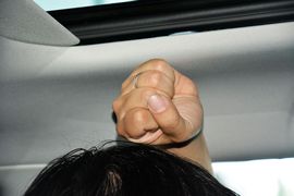 后排头部空间