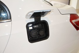 2016款吉利帝豪EV 精英型