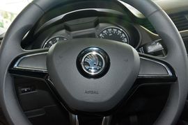 2017款斯柯达明锐1.6L自动前行版