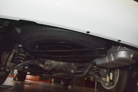 2015款华泰经典圣达菲2.0L汽油手动两驱标准型