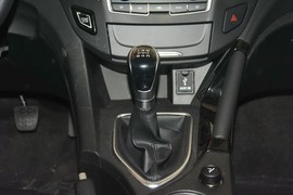 2016款东风风神AX7 1.4T手动智悦型