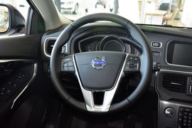 2016款沃尔沃V40 1.5T T3智逸版