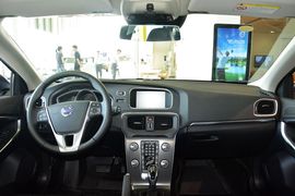2016款沃尔沃V40 1.5T T3智逸版