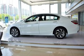 2016款本田雅阁2.4L CVT豪华版