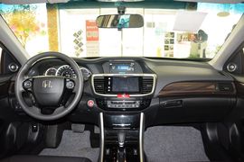 2016款本田雅阁2.4L CVT豪华版