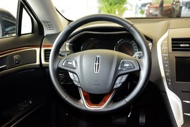 2016款林肯MKZ 2.0T尊雅版