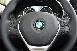 2016款宝马3系GT 320i设计套装型