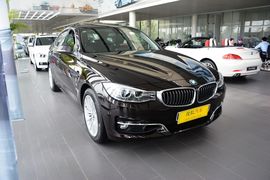 2016款宝马3系GT 320i设计套装型