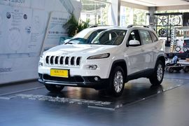 2016款Jeep自由光2.4L专业版