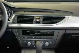 2016款奥迪A6L 30FSI技术型