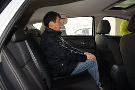 2016款东风风神AX3 1.5L自动尊酷型