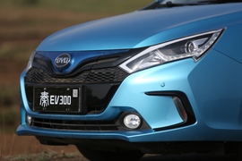 2016款比亚迪秦EV300试驾体验