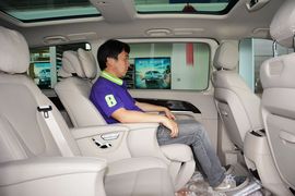 2016款福建奔驰V260尊贵版
