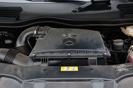 2016款福建奔驰V260尊贵版