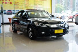 2016款本田雅阁2.0L CVT精英版