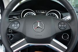 2014款奔驰R320 4MATIC商务型