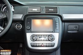2014款奔驰R320 4MATIC商务型