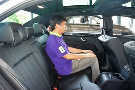 后排空间