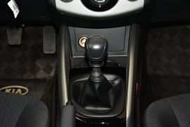 2016款起亚福瑞迪1.6L MT GL