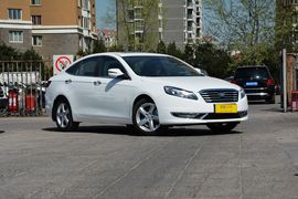 2016款奔腾B70 2.0L自动十周年纪念版