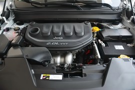 2016款Jeep自由光 2.0L智能版