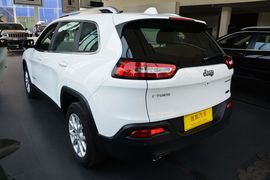 2016款Jeep自由光 2.0L智能版