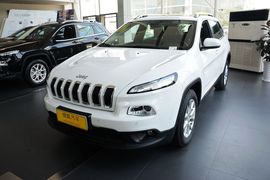 2016款Jeep自由光 2.0L智能版