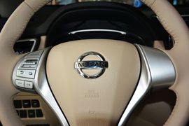 2014款日产奇骏2.5L CVT豪华版 4WD