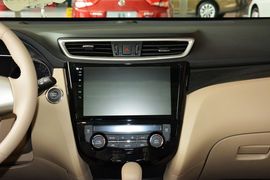 2014款日产奇骏2.5L CVT豪华版 4WD