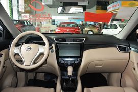 2014款日产奇骏2.5L CVT豪华版 4WD
