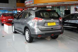 2014款日产奇骏2.5L CVT豪华版 4WD